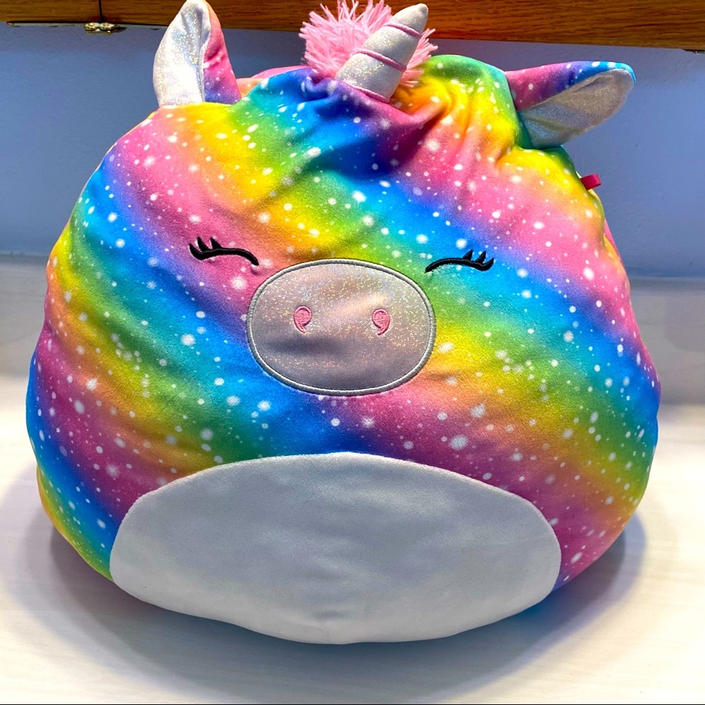 Rainbow Pig Squishmellow